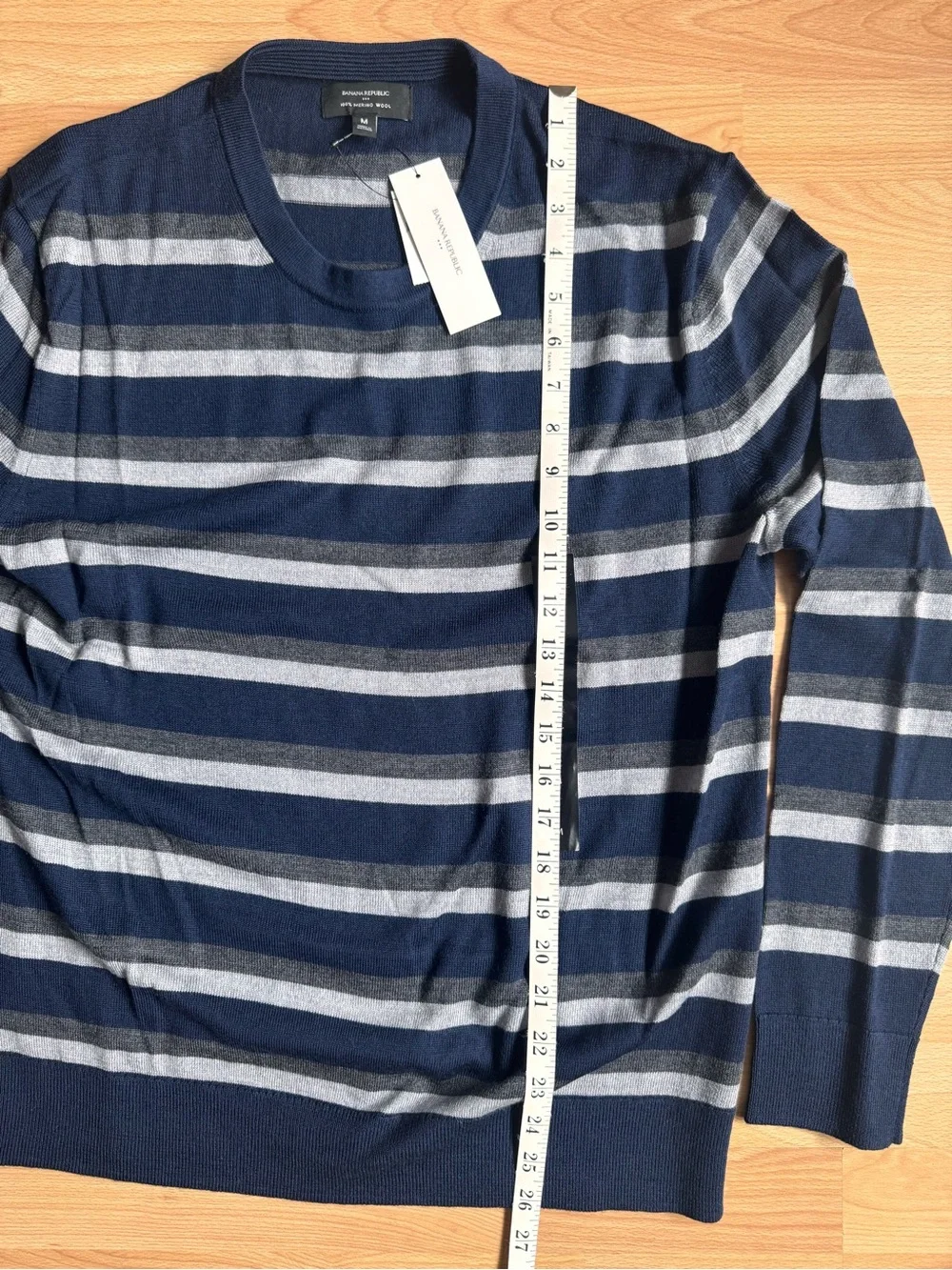 Banana Republic Wool Sweater *NWT